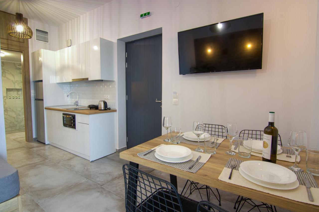 Onar Limnos II Luxury Apartments Moúdhros Exterior foto