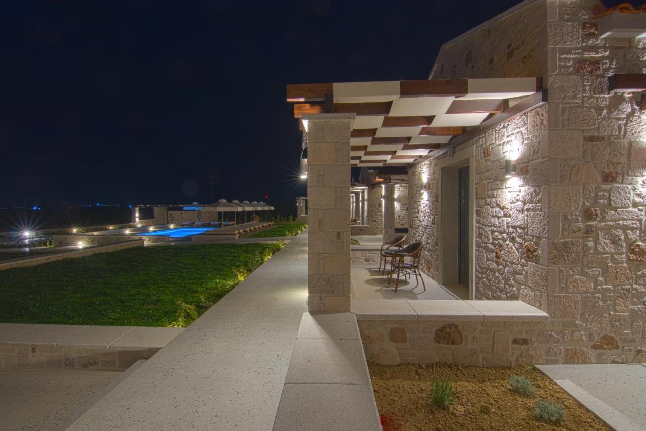 Onar Limnos II Luxury Apartments Moúdhros Exterior foto