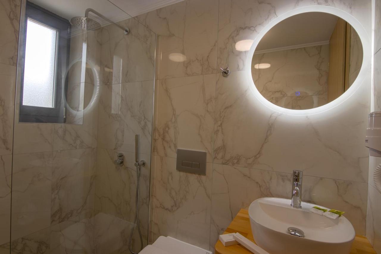 Onar Limnos II Luxury Apartments Moúdhros Exterior foto